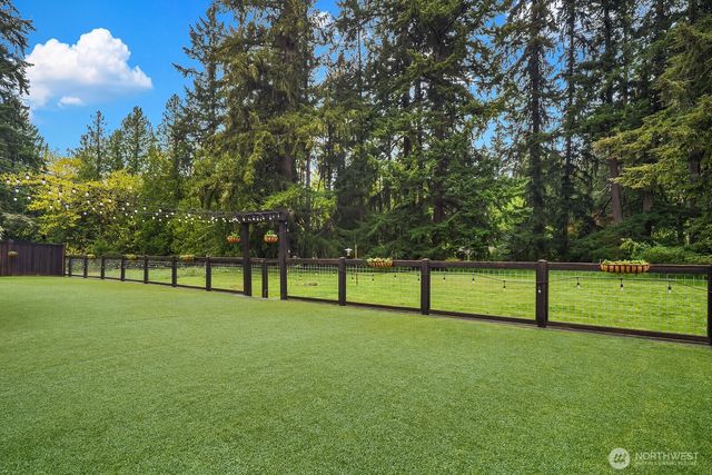 21298 SE 25th Street, Sammamish, WA 98075