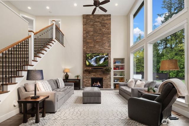 21298 SE 25th Street, Sammamish, WA 98075