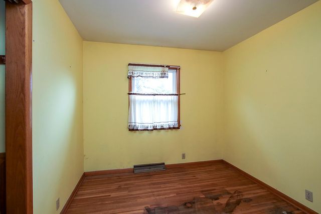 555 N High Drive NE, Hutchinson, MN 55350