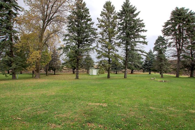 555 N High Drive NE, Hutchinson, MN 55350