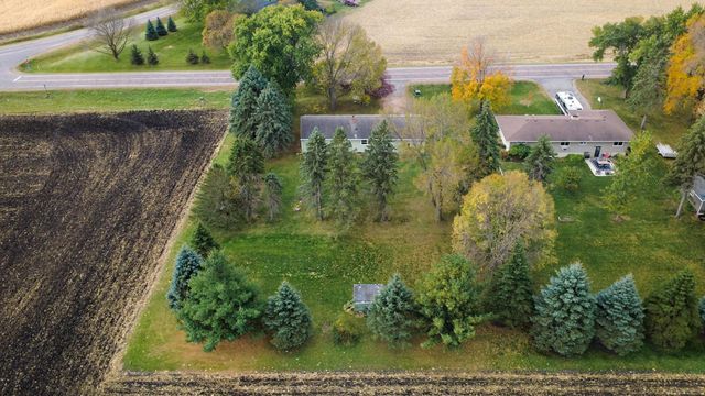 555 N High Drive NE, Hutchinson, MN 55350