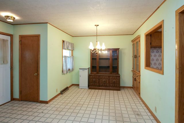 555 N High Drive NE, Hutchinson, MN 55350