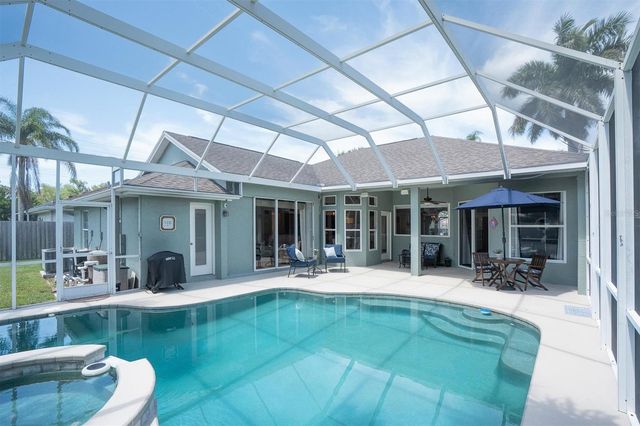 9209 WOODBAY DRIVE, Tampa, FL 33626