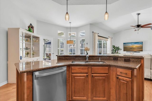 9209 WOODBAY DRIVE, Tampa, FL 33626
