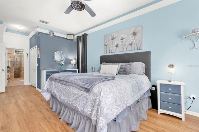 9209 WOODBAY DRIVE, Tampa, FL 33626