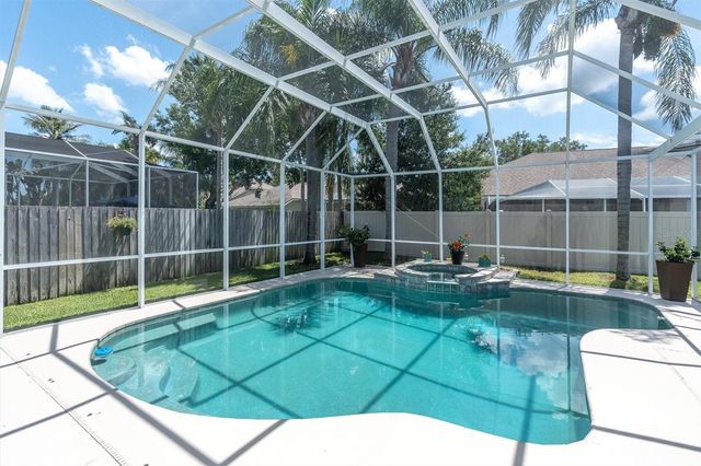 9209 WOODBAY DRIVE, Tampa, FL 33626