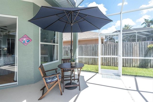 9209 WOODBAY DRIVE, Tampa, FL 33626
