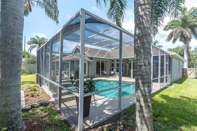 9209 WOODBAY DRIVE, Tampa, FL 33626