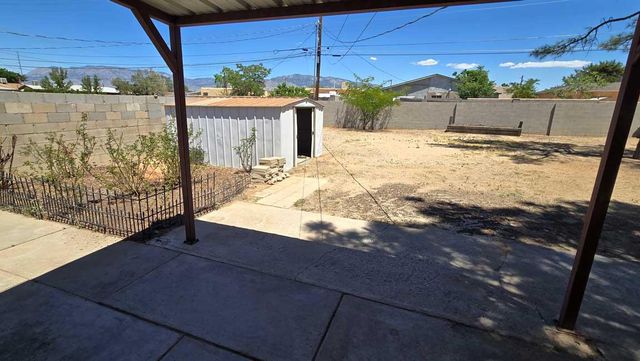 508 Arizona Street SE, Albuquerque, NM 87108