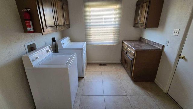 508 Arizona Street SE, Albuquerque, NM 87108