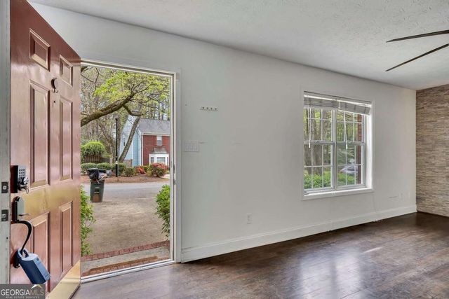 635 Anderson Walk, Marietta, GA 30062