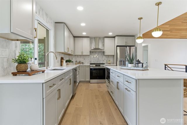 9110 122nd Place SE, Newcastle, WA 98056