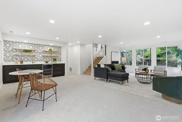 9110 122nd Place SE, Newcastle, WA 98056