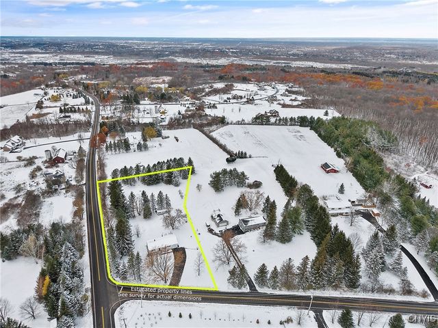 7167 Broadfield Road, Pompey, NY 13078