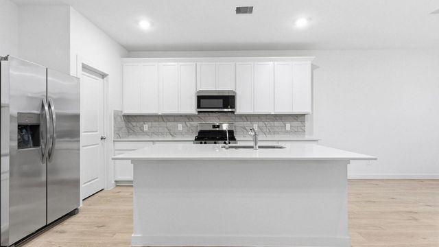 3922 Langridge Drive, Fulshear, TX 77441