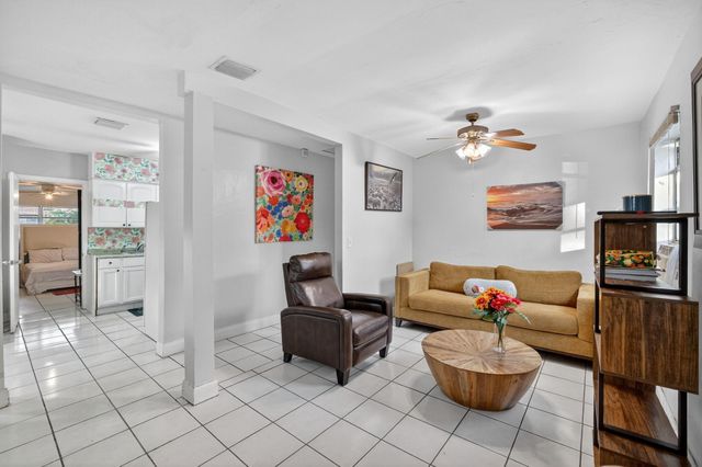 1525 NW 14th Ct, Fort Lauderdale, FL 33311