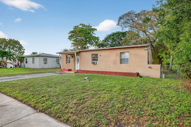 1525 NW 14th Ct, Fort Lauderdale, FL 33311