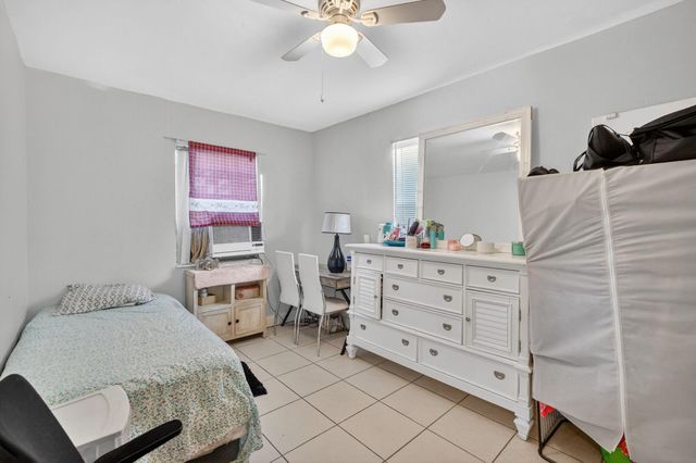 1525 NW 14th Ct, Fort Lauderdale, FL 33311