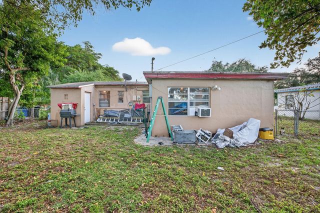 1525 NW 14th Ct, Fort Lauderdale, FL 33311