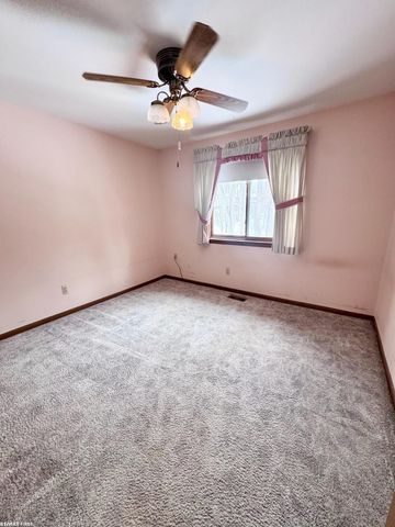 58210 Timothy Lane, Washington, MI 48094