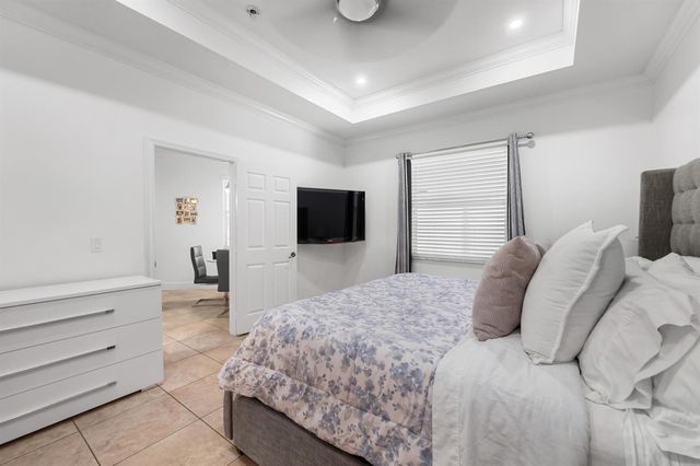 6481 SE Clairmont Place, Hobe Sound, FL 33455