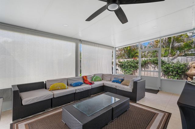 6481 SE Clairmont Place, Hobe Sound, FL 33455