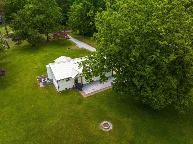 240 DOGWOOD RD, Somerville, TN 38068