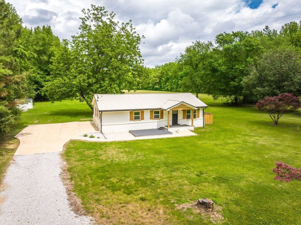 240 DOGWOOD RD, Somerville, TN 38068