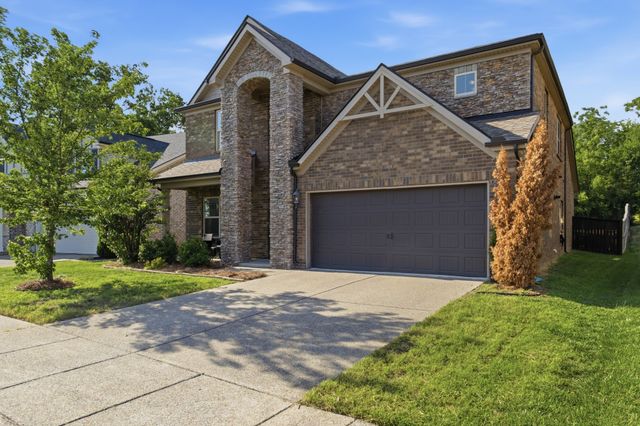 4925 Riverbank Dr, Hermitage, TN 37076