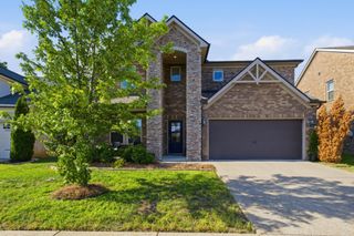 4925 Riverbank Dr, Hermitage, TN 37076