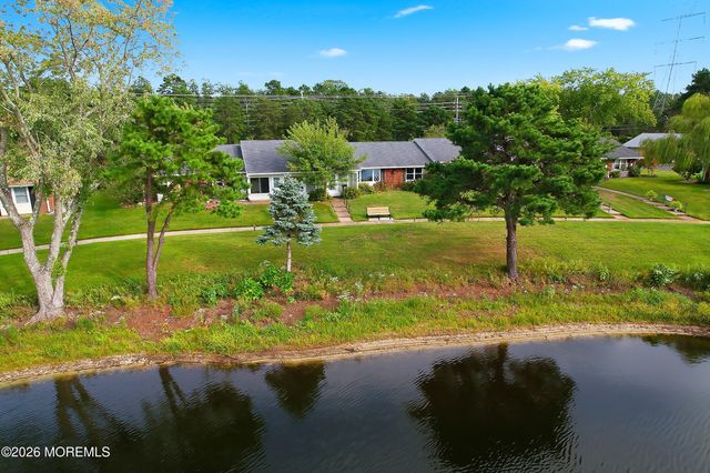 711B Dorchester Drive 1002, Lakewood, NJ 08701