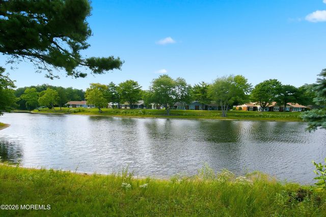 711B Dorchester Drive 1002, Lakewood, NJ 08701
