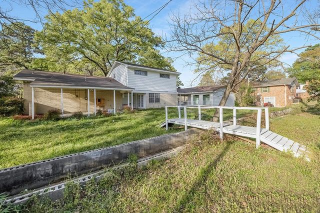 2305 Cherry Hill Road, Texarkana, TX 75503