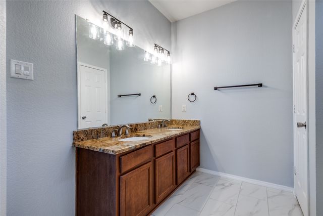 222 Independence Trail, Forney, TX 75126