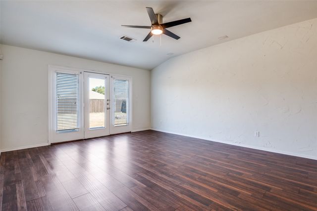 222 Independence Trail, Forney, TX 75126