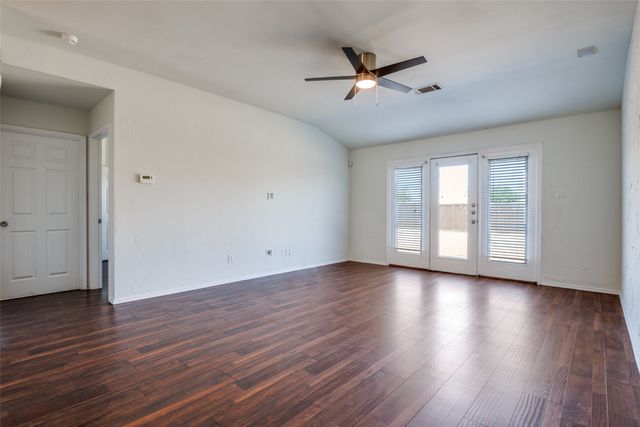 222 Independence Trail, Forney, TX 75126