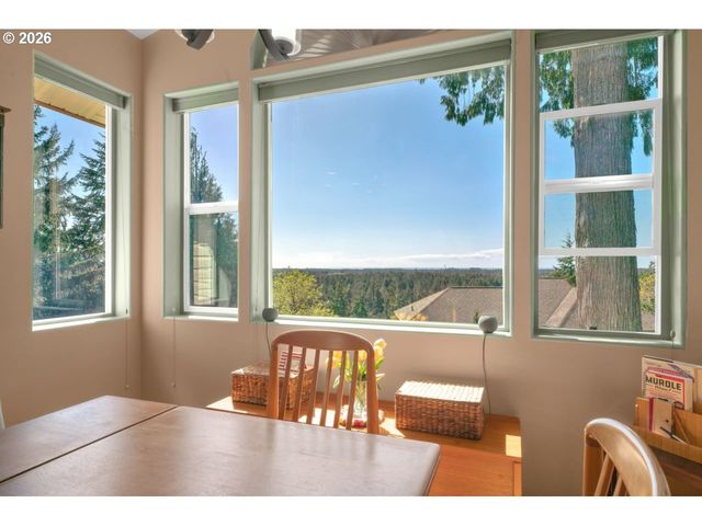 3520 Ocean View Dr, Florence, OR 97439