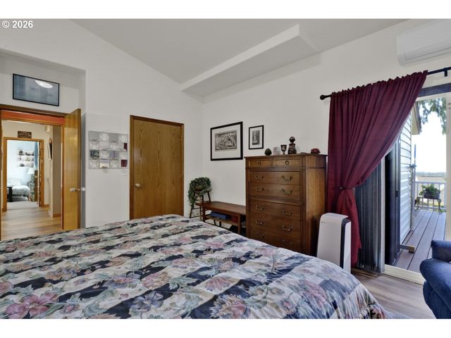 3520 Ocean View Dr, Florence, OR 97439