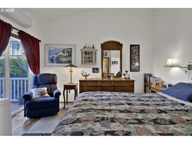 3520 Ocean View Dr, Florence, OR 97439