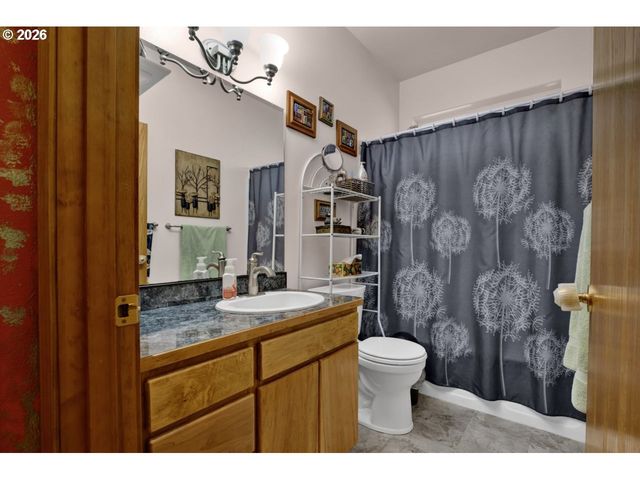 3520 Ocean View Dr, Florence, OR 97439