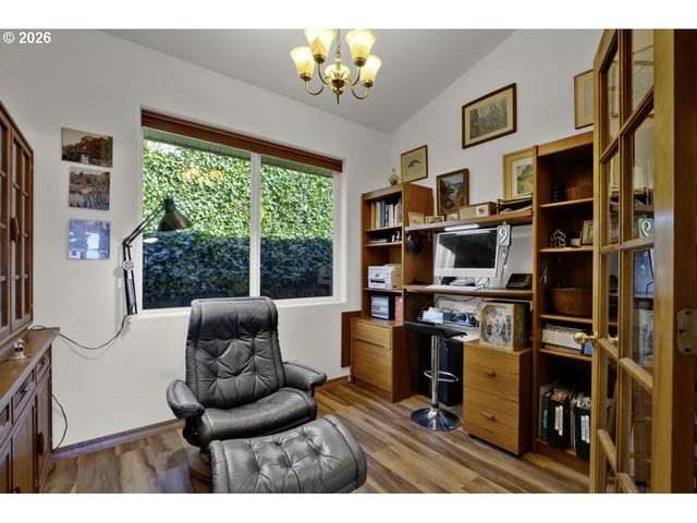 3520 Ocean View Dr, Florence, OR 97439