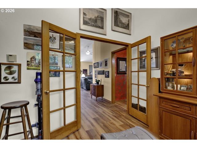 3520 Ocean View Dr, Florence, OR 97439