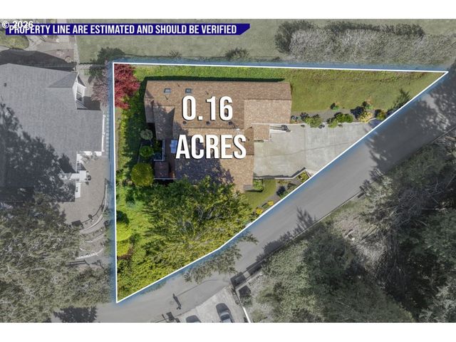 3520 Ocean View Dr, Florence, OR 97439