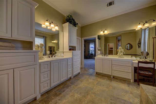 8456 Schuster Road, Ledbetter, TX 78946