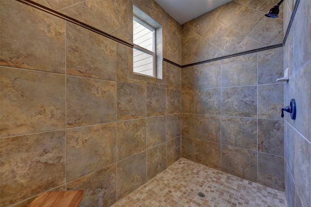 8456 Schuster Road, Ledbetter, TX 78946