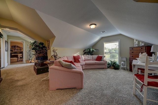 8456 Schuster Road, Ledbetter, TX 78946