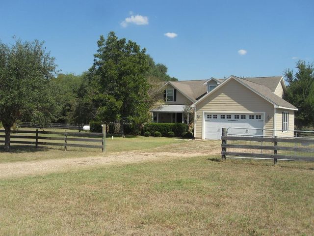 8456 Schuster Road, Ledbetter, TX 78946
