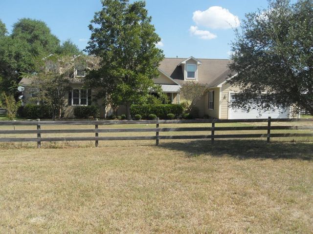 8456 Schuster Road, Ledbetter, TX 78946
