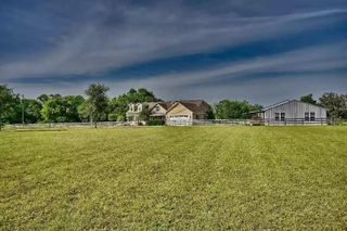 8456 Schuster Road, Ledbetter, TX 78946