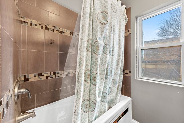 4403 S Prairie Avenue, Chicago, IL 60653